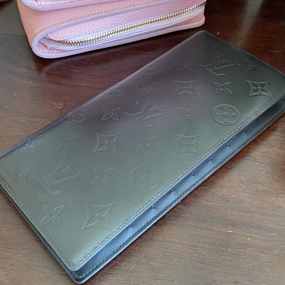 💥SOLD💥Authentic Louis Vuitton Long Wallet - Picture 12 of 16
